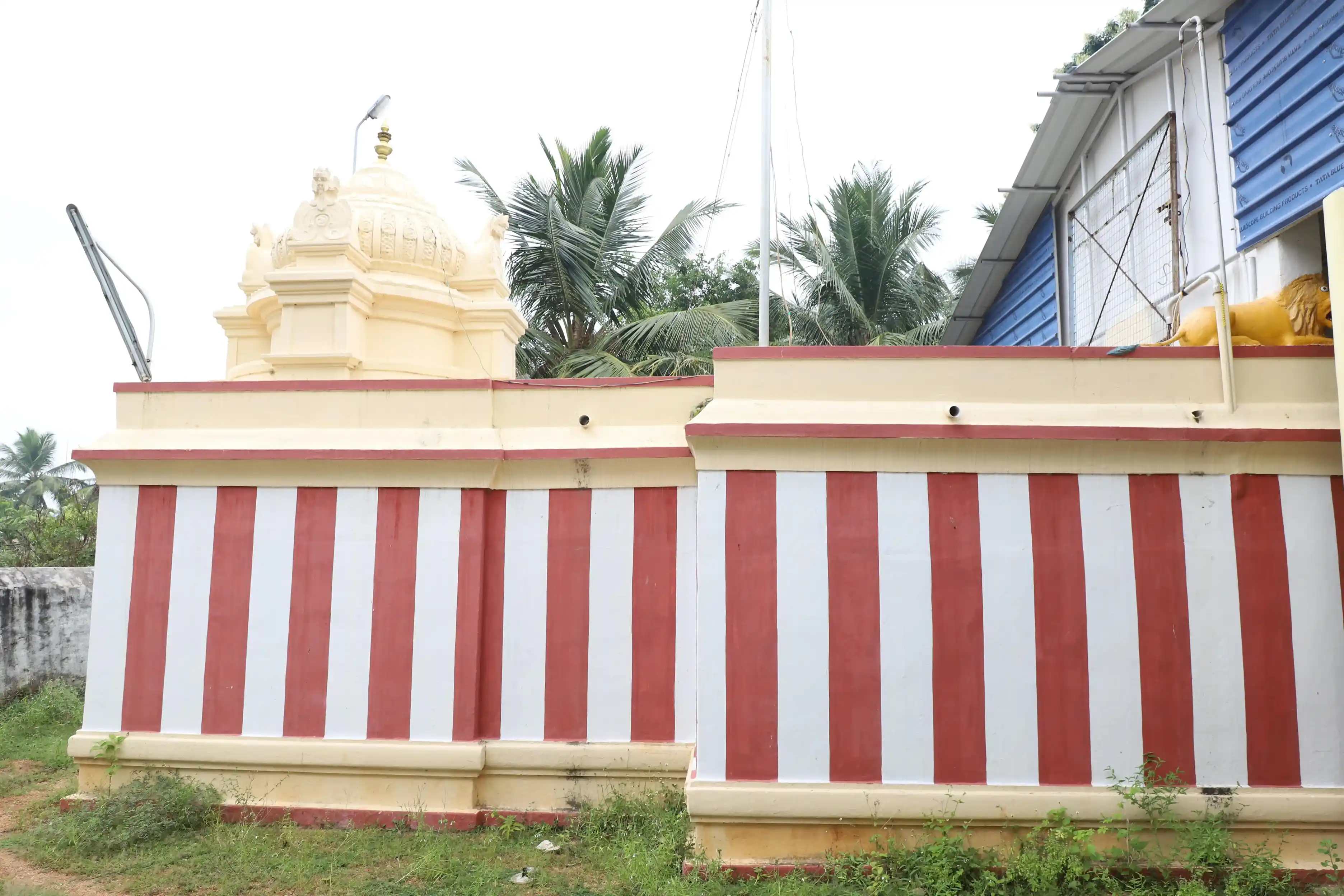 Arulmigu Padavettamman Temple, Hills, Tiruttani - 631209 அருள்மிகு படவேட்டம்மன் திருக்கோயில், மலைக்கோயில், திருத்தணி - 631209, Tiruvallur - Ancient Temple Architecture and History Image 3