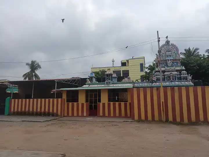 Arulmigu Padavettamman Temple, Salavanpet, Vellore - 632001 அருள்மிகு படவேட்டம்மன் திருக்கோயில், சலவன்பேட்டை, வேலூர் - 632001, Vellore - Ancient Temple Architecture and History Image 2