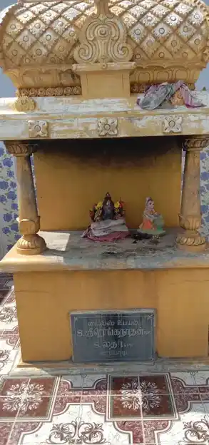 Arulmigu Padavettu Elliyamman Temple, Angiretti Pudur - 632601 அருள்மிகு படவேட்டு எல்லையம்மன் திருக்கோயில், அக்கிரெட்டிபுதூர் - 632601, Vellore - Ancient Temple Architecture and History Image 2