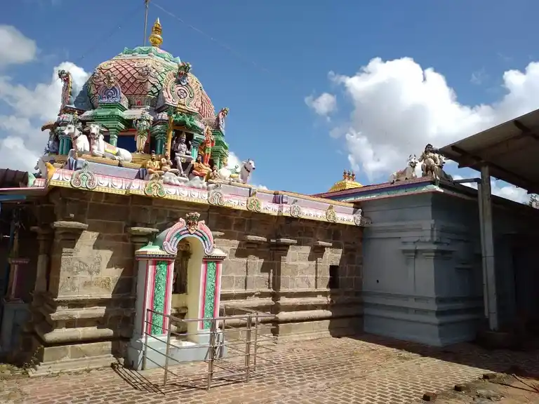 Arulmigu Padhanjalli Manoharar Temple, Thiruvarur - 610003 அருள்மிகு பதாஞ்சலி மனோஹரர் திருக்கோயில், திருவாரூர் - 610003, Thiruvarur - Ancient Temple Architecture and History Image 6