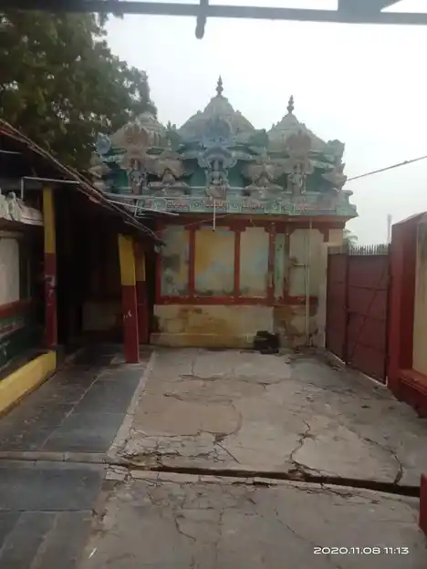 Arulmigu Padithurai Venkatesa Perumal Temple, Karanthai, Thanjavur - 613002 அருள்மிகு படித்துறை வெங்கடேச பெருமாள் திருக்கோயில், Karanthai, Thanjavur - 613002, Thanjavur - Ancient Temple Architecture and History Image 2