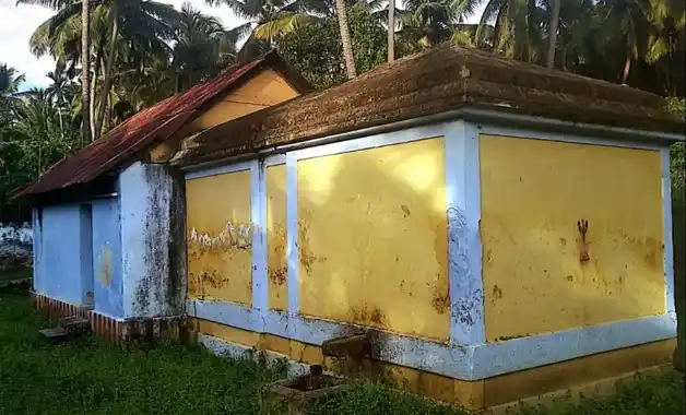 Arulmigu Padmanabanangaiamman Temple, Padmanabanalloor, Thalakudi - 629901