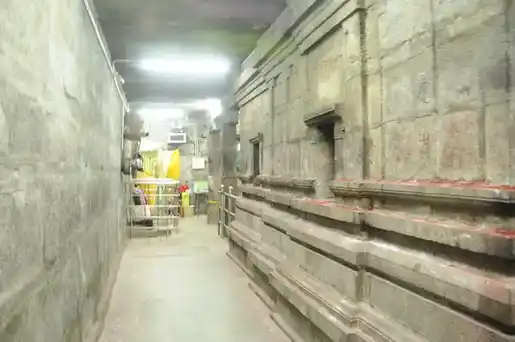 Arulmigu Padrakali Amman Temple, Tiruvalangadu - 631210 அருள்மிகு பத்ரகாளியம்மன் திருக்கோயில், திருவாலங்காடு - 631210, Tiruvallur - Ancient Temple Architecture and History Image 2