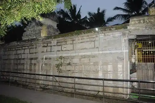 Arulmigu Padrakali Amman Temple, Tiruvalangadu - 631210 அருள்மிகு பத்ரகாளியம்மன் திருக்கோயில், திருவாலங்காடு - 631210, Tiruvallur - Ancient Temple Architecture and History Image 7