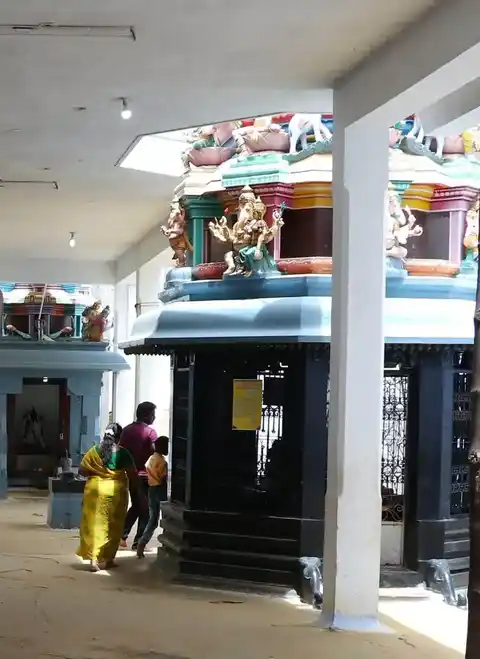 Arulmigu Padrakalliamman Temple, Kallukadimedu, Kollampalayam - 638002 அருள்மிகு பத்ரகாளியம்மன் திருக்கோயில், Kallukadimedu, Kollampalayam - 638002, Erode - Ancient Temple Architecture and History Image 3