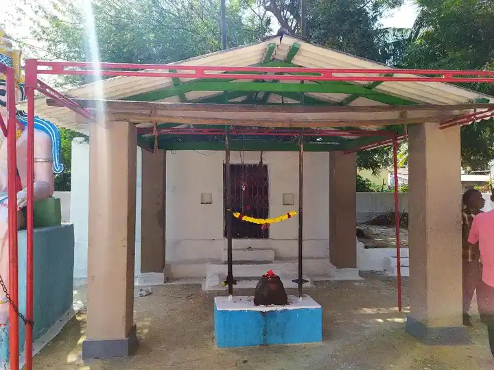 Arulmigu Padugai Karuppannasamy Temple, Kaliyanur - 638008 அருள்மிகு படுகை கருப்பண்ண சுவாமி திருக்கோயில், Kaliyanur - 638008, Namakkal - Ancient Temple Architecture and History Image 4