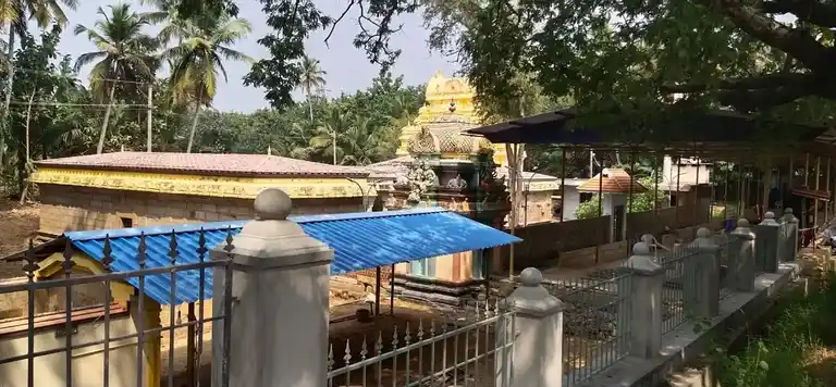 Arulmigu Paechiyamman Temple, Ilathoor - 627809 Arulmigu Paechiyamman Temple, செங்கோட்டை - 627809, Tenkasi - Ancient Temple Architecture and History Image 2