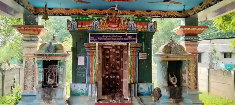 Arulmigu Pagawathiyamman Temple, Kulichppattu - 613501 அருள்மிகு பகவதியம்மன் திருக்கோயில், Kulichppattu - 613501, Thanjavur - Ancient Temple Architecture and History Image 3