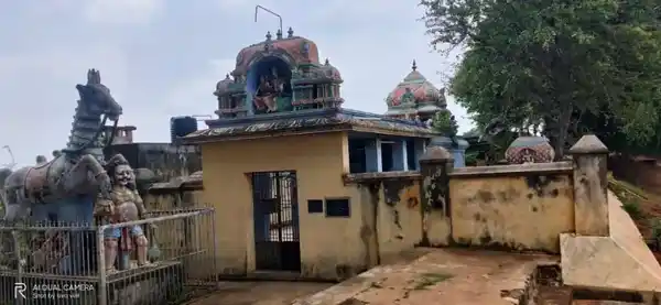 Arulmigu Paikkaattu Ayyanar Temple, Konappattu - 622503 அருள்மிகு பைக்காட்டு அய்யனார் திருக்கோயில், Konappattu - 622503, Pudukkottai - Ancient Temple Architecture and History Image 2