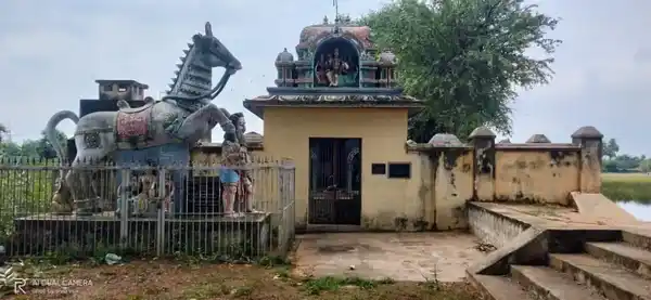 Arulmigu Paikkaattu Ayyanar Temple, Konappattu - 622503 அருள்மிகு பைக்காட்டு அய்யனார் திருக்கோயில், Konappattu - 622503, Pudukkottai - Ancient Temple Architecture and History Image 3