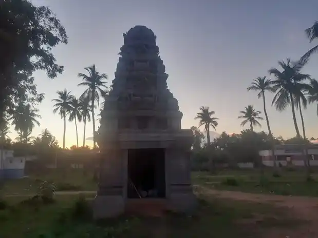 Arulmigu Paladi Ayyanar Temple, Ambalapattu - 614626 அருள்மிகு பாலடி அய்யனார் திருக்கோயில், Ambalapattu - 614626, Thanjavur - Ancient Temple Architecture and History Image 2