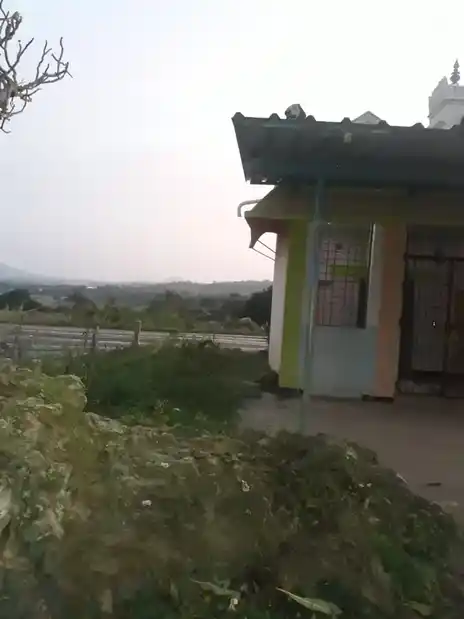 Arulmigu Palagaikaragam Temple, Anumandapuram - 635107 அருள்மிகு பலகைகரகம் திருக்கோயில், Anumandapuram - 635107, Krishnagiri - Ancient Temple Architecture and History Image 2