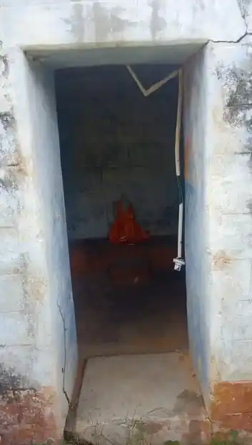 Arulmigu Palagaikaragam Temple, Veppanappalli, Bimandapalli - 635115 அருள்மிகு பலகை கரகம் திருக்கோயில், Veppanappalli, Bimandapalli - 635115, Krishnagiri - Ancient Temple Architecture and History Image 4