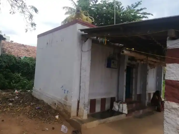 Arulmigu Palagaikaragam Temple, Veppanappalli, Boothimudlu - 635121 அருள்மிகு பலகை கரகம் திருக்கோயில், Veppanappalli, Boothimudlu - 635121, Krishnagiri - Ancient Temple Architecture and History Image 3