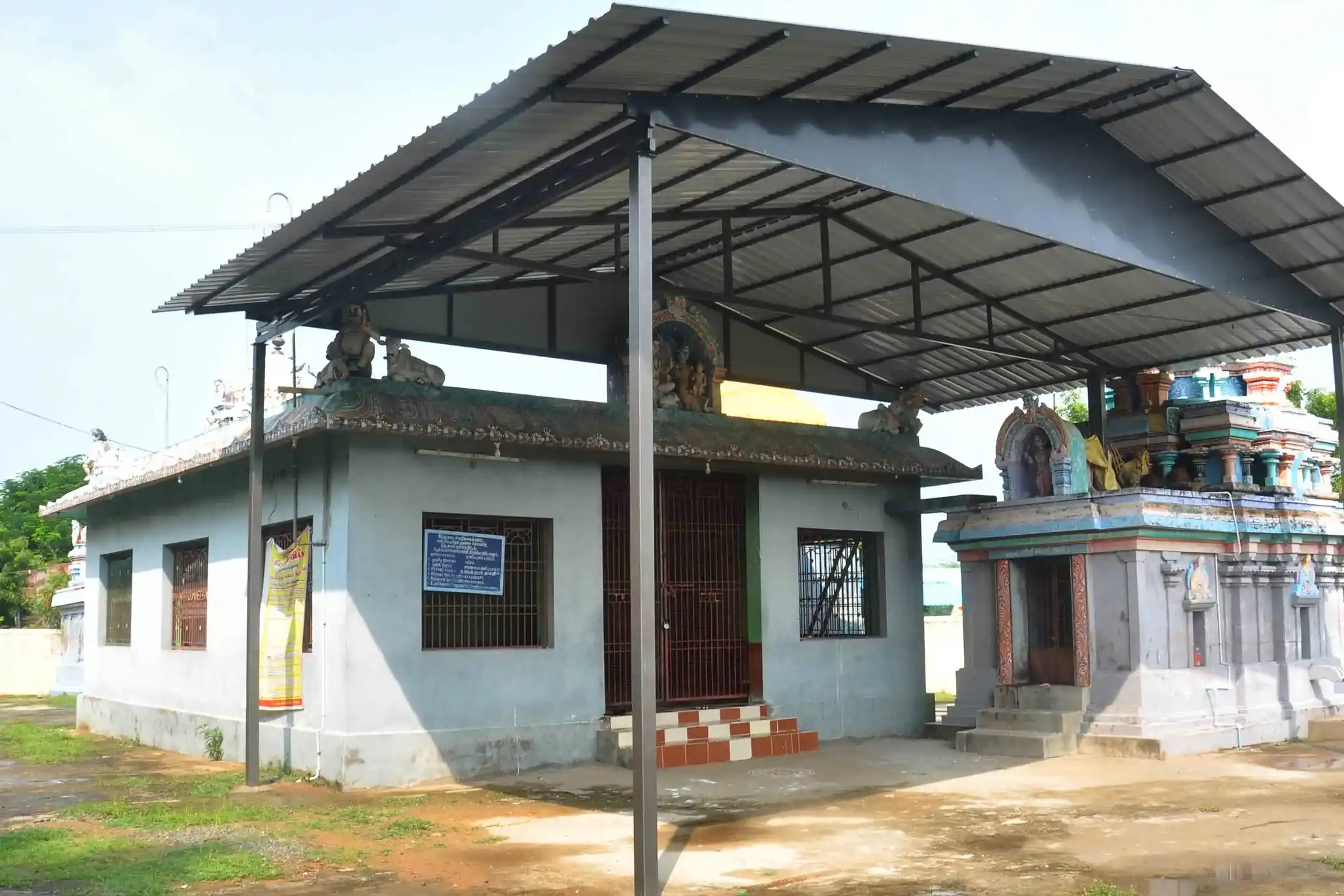 Arulmigu Palaivananathaswamy Temple, Palur - 609402 Arulmigu Palaivananathaswamy Temple, Palur - 609402, Mayiladuthurai - Ancient Temple Architecture and History Image 3