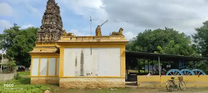 Arulmigu Palakattu Mariyamman Temple, Mavilipatti - 621211 Arulmigu Palakattu Mariyamman Temple, Mavilipatti - 621211, Thiruchirappalli - Ancient Temple Architecture and History Image 2