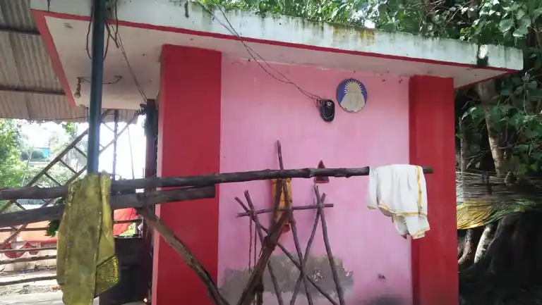 Arulmigu Palandiamman Temple, Inside The Village, Kandankollai - 602001 Arulmigu Palandiamman Temple, Inside The Village, Kandankollai - 602001, Tiruvallur - Ancient Temple Architecture and History Image 2