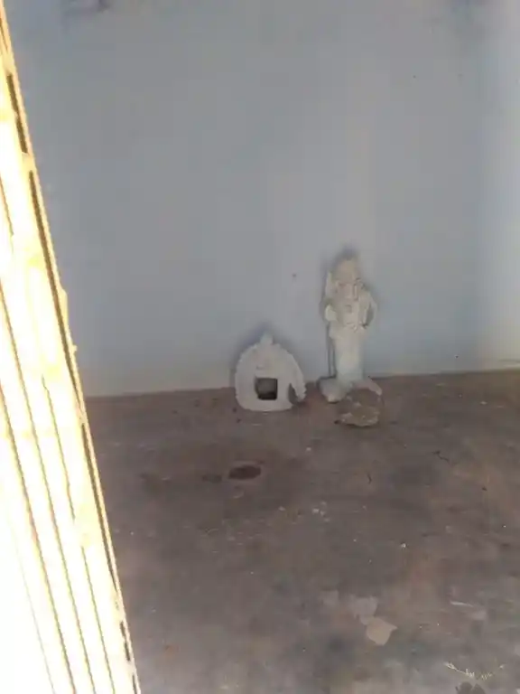 Arulmigu Palani Aandavar Temple, Varavanai - 621301 அருள்மிகு பழனி ஆண்டவர் திருக்கோயில், Varavanai - 621301, Karur - Ancient Temple Architecture and History Image 3