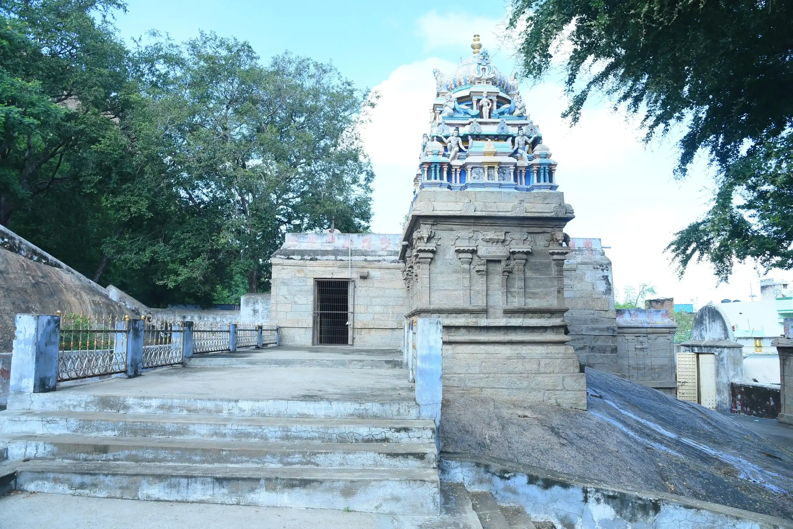 Arulmigu Palaniaandavar Temple, Thirupparankundram - 625005 அருள்மிகு பழனியாண்டவர் திருக்கோயில், திருப்பரங்குன்றம் - 625005, Madurai - Ancient Temple Architecture and History Image 3