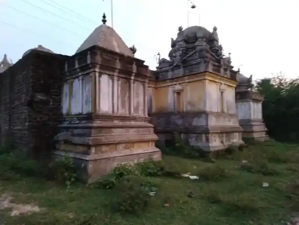 Arulmigu Palaniyadaar Temple, Aruthavapulam - 614711 Arulmigu Palaniyadaar Temple, Aruthavapulam - 614711, Nagapattinam - Ancient Temple Architecture and History Image 5