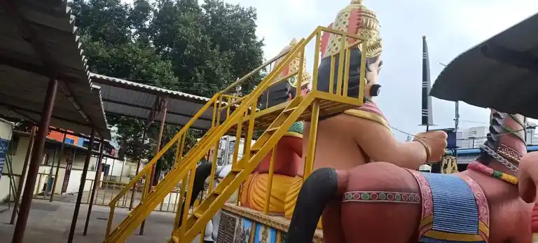 Arulmigu Palathumuniyappan Swamy Temple, Toppur Kanigarahalli - 636352 அருள்மிகு பாலத்து முனியப்பன் திருக்கோயில், தோப்பூர் கனிகரஹள்ளி - 636352, Dharmapuri - Ancient Temple Architecture and History Image 3