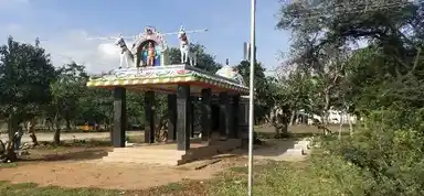 Arulmigu Palayadikaruppar and Iyyanar Temple, Varappur, Pudukkottai Taluk - 622203 அருள்மிகு பாலையடிகருப்பர் மற்றும் ஐயனார் திருக்கோயில், வாராப்பூர், புதுக்கோட்டை வட்டம் - 622203, Pudukkottai - Ancient Temple Architecture and History Image 5