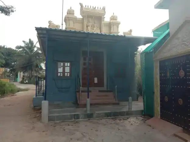 Arulmigu Palayamathagiri Pasuveswarar Temple, Palayamathigiri - 635110 அருள்மிகு பழைய மத்திகிரி பசுவேஸ்வரர் திருக்கோயில், Palayamathigiri - 635110, Krishnagiri - Ancient Temple Architecture and History Image 4