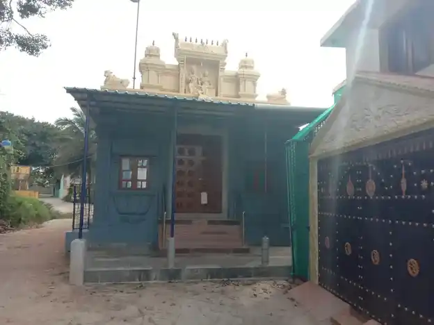 Arulmigu Palayamathagiri Pasuveswarar Temple, Palayamathigiri - 635110 அருள்மிகு பழைய மத்திகிரி பசுவேஸ்வரர் திருக்கோயில், Palayamathigiri - 635110, Krishnagiri - Ancient Temple Architecture and History Image 5