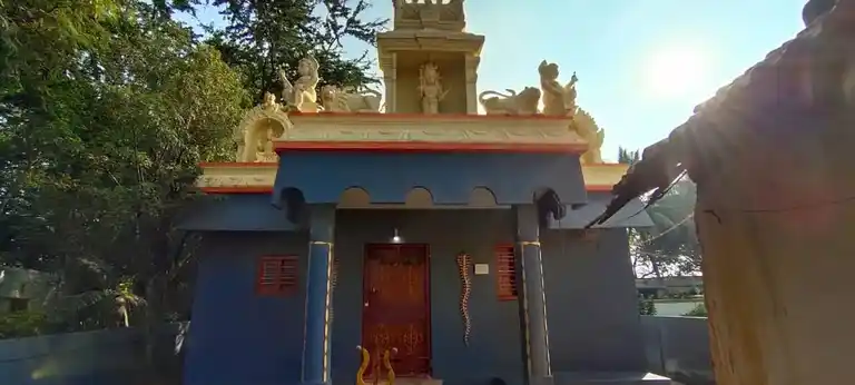 Arulmigu Palayamathagiri Uttamakaragam Temple, Mathigiri - 635110 அருள்மிகு பழைய மத்திகிரி உத்தம கரகம் திருக்கோயில், Mathigiri - 635110, Krishnagiri - Ancient Temple Architecture and History Image 2