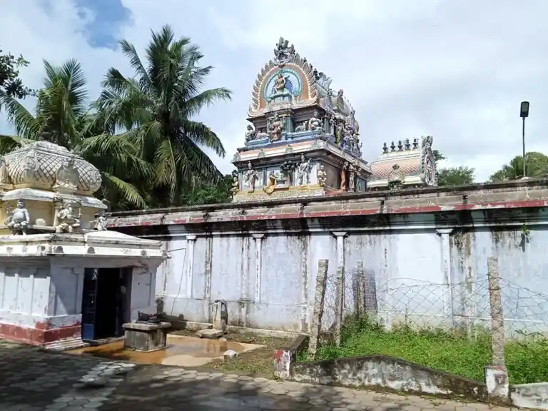 Arulmigu Paleeswarar Temple, Thirupalaivanam - 601203 அருள்மிகு பாலீஸ்வரர் திருக்கோயில், திருப்பாலைவனம் - 601203, Tiruvallur - Ancient Temple Architecture and History Image 3