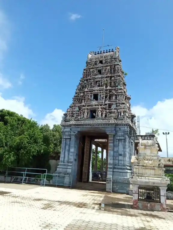 Arulmigu Paleeswarar Temple, Thirupalaivanam - 601203 அருள்மிகு பாலீஸ்வரர் திருக்கோயில், திருப்பாலைவனம் - 601203, Tiruvallur - Ancient Temple Architecture and History Image 4