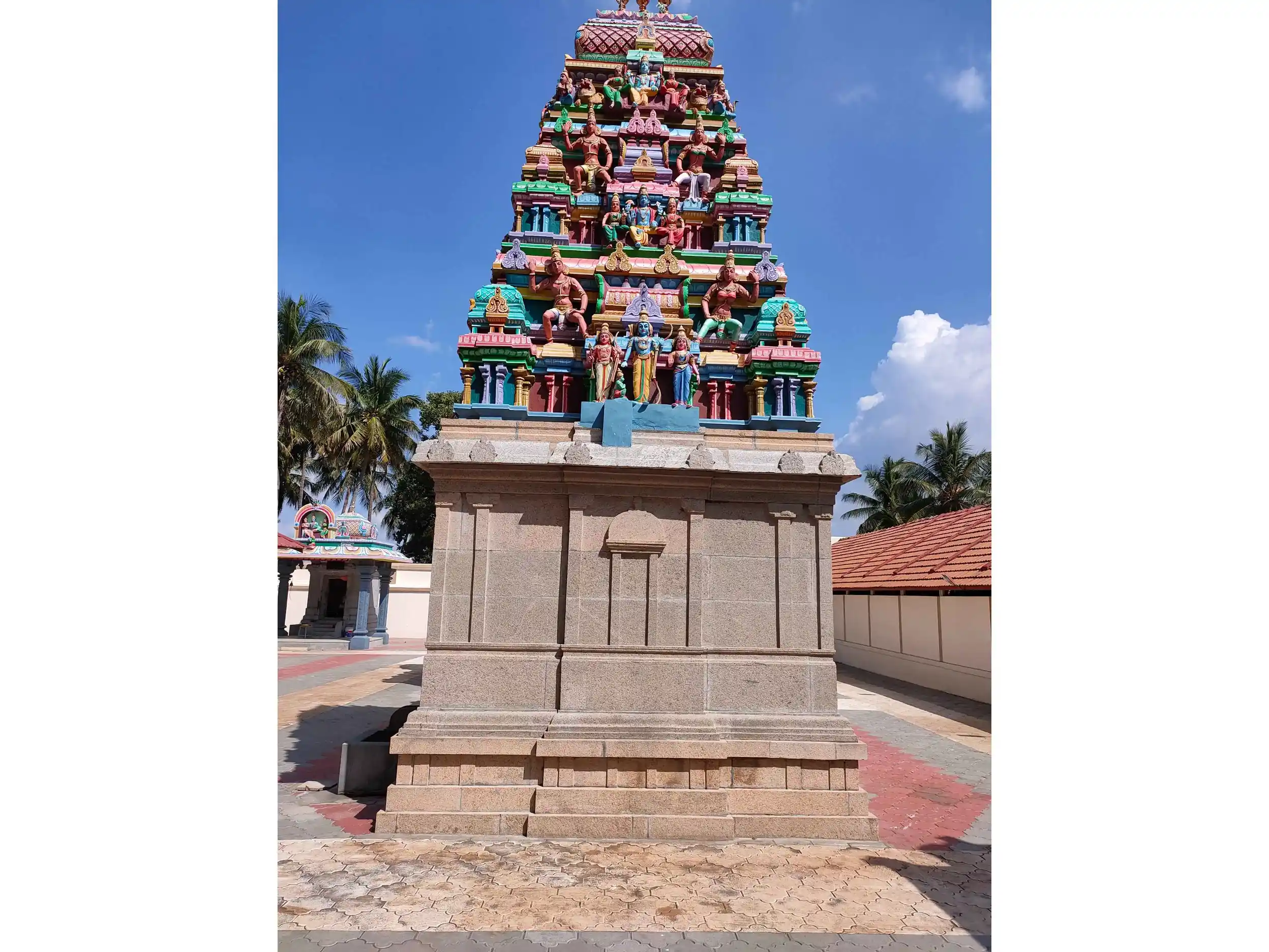 Arulmigu Pallikondaperumal Temple, Kullam Palayam, Vavipalayam - 641671