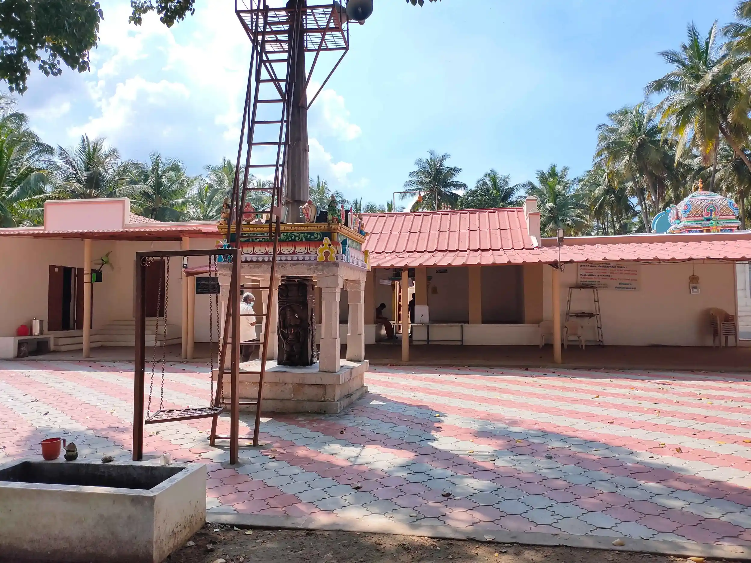 Arulmigu Pallikondaperumal Temple, Kullam Palayam, Vavipalayam - 641671 அருள்மிகு பள்ளிகொண்டபெருமாள் திருக்கோயில், Vavipalayam - 641671, Tiruppur - Ancient Temple Architecture and History Image 3
