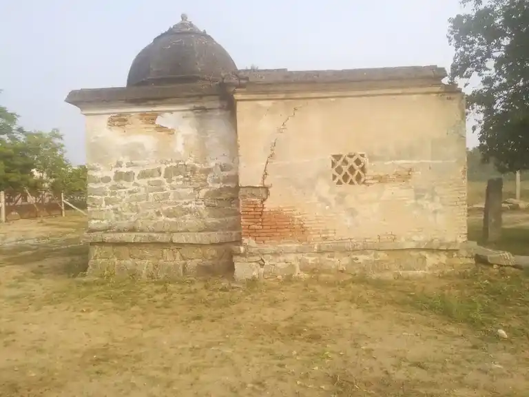 Arulmigu Pambalamman Temple, Renganathapuram - 639202 அருள்மிகு பாம்பாலம்மன் திருக்கோயில்,  - 639202, Karur - Ancient Temple Architecture and History Image 2