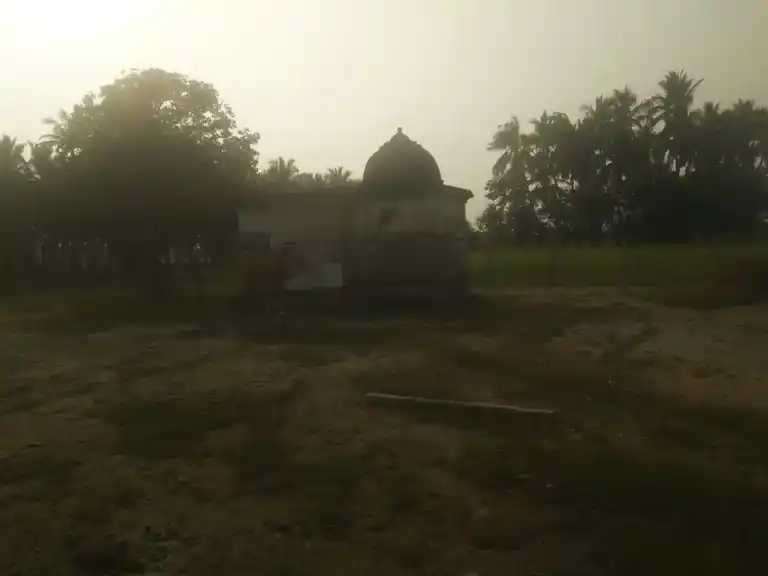 Arulmigu Pambalamman Temple, Renganathapuram - 639202 அருள்மிகு பாம்பாலம்மன் திருக்கோயில்,  - 639202, Karur - Ancient Temple Architecture and History Image 3