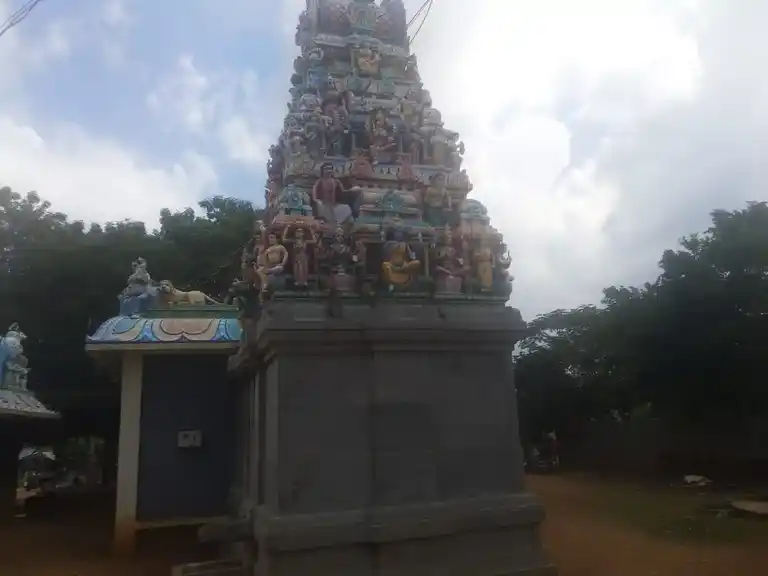 Arulmigu Pampalamman Temple, Lakshmanapatti, Mahathanapuram South - 639128 அருள்மிகு பாம்பாளம்மன் திருக்கோயில், Lakshmanapatti, Mahathanapuram South - 639128, Karur - Ancient Temple Architecture and History Image 5