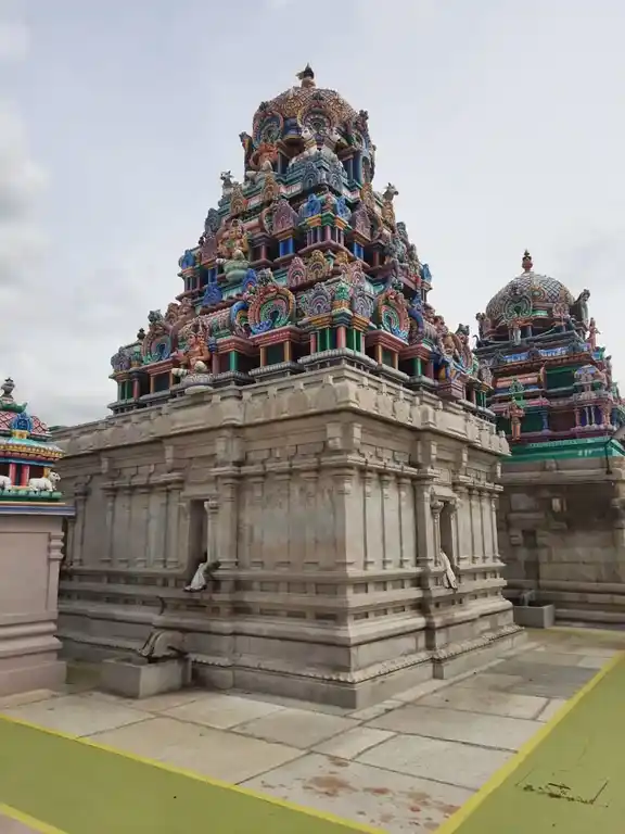 Arulmigu Pampalankara Swamy Temple, Punjaikolanalli, Kodumudi - 638154 அருள்மிகு பாம்பலங்காரசாமி திருக்கோயில், Punjaikolanalli, Kodumudi - 638154, Erode - Ancient Temple Architecture and History Image 3