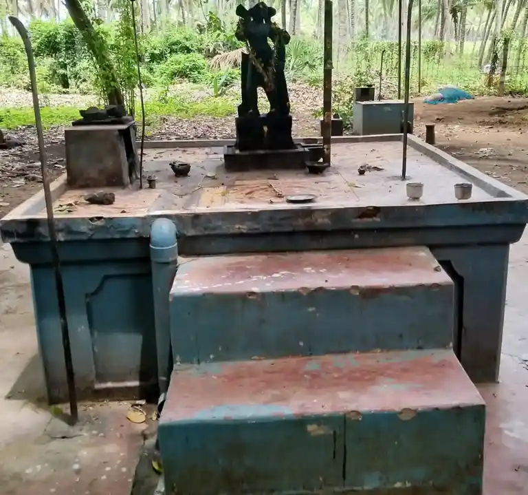 Arulmigu Panaiyadi Karuppanaswamy Temple, Iyampulli - 624610 அருள்மிகு பனையடி கருப்பணசாமி கோயில், Iyampulli - 624610, Dindigul - Ancient Temple Architecture and History Image 4