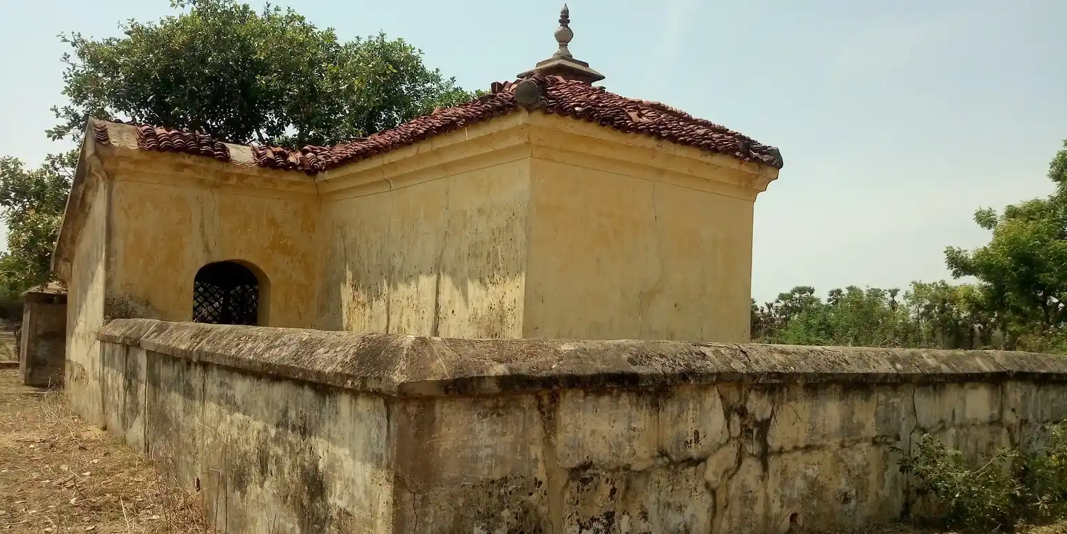 Arulmigu Panangadi Ayyanar Temple, Manalur - 611104 அருள்மிகு பனங்காடி அய்யனார் திருக்கோயில், மணலூர் - 611104, Nagapattinam - Ancient Temple Architecture and History Image 4
