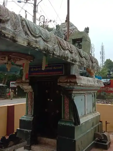 Arulmigu Panchachara Ganapathy Temple, Thiruvalangadu - 609810 அருள்மிகு பஞ்சாட்சர கணபதி திருக்கோயில், திருவாலங்காடு - 609810, Mayiladuthurai - Ancient Temple Architecture and History Image 10