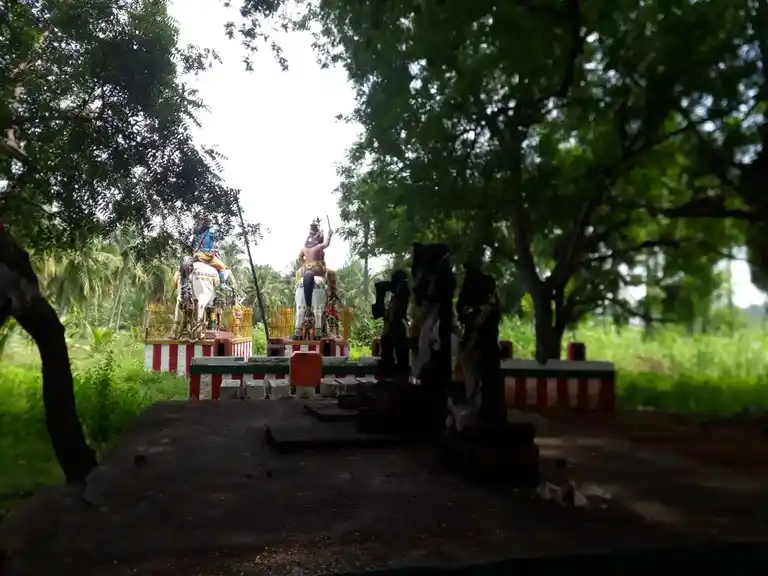 Arulmigu Panchayiramudaiya Ayyanar Temple, Kalukarkadai - 630611 அருள்மிகு. பூஞ்சாயிரமுடைய அய்யனார் திருக்கோயில், Kalukarkadai - 630611, Sivagangai - Ancient Temple Architecture and History Image 4