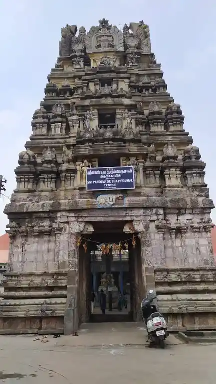 Arulmigu Pandavathutha Perumal Temple, Kancheepuram - 631502 அருள்மிகு பாண்டவதூதப் பெருமாள் திருக்கோயில், பாண்டவதூத பெருமாள் சன்னதி தெரு, காஞ்சிபுரம் நகர் - 631502, Kancheepuram - Ancient Temple Architecture and History Image 4