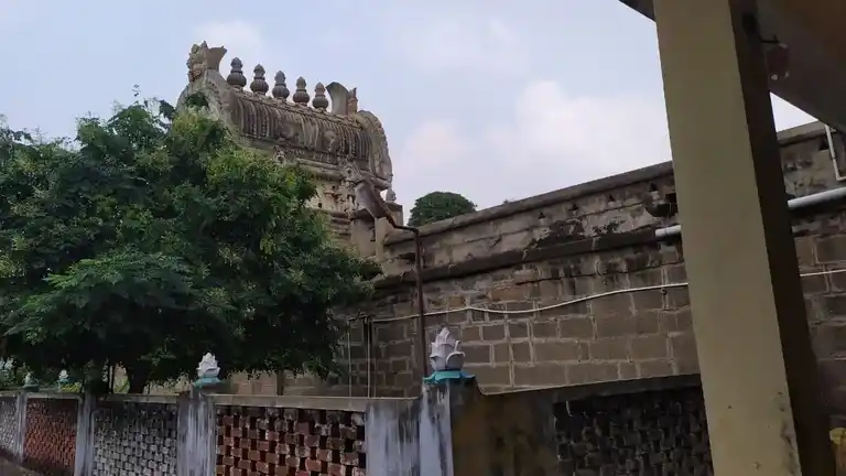Arulmigu Pandavathutha Perumal Temple, Kancheepuram - 631502 அருள்மிகு பாண்டவதூதப் பெருமாள் திருக்கோயில், பாண்டவதூத பெருமாள் சன்னதி தெரு, காஞ்சிபுரம் நகர் - 631502, Kancheepuram - Ancient Temple Architecture and History Image 6
