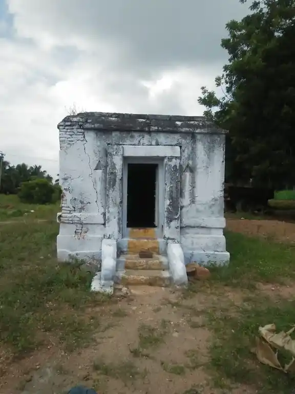 Arulmigu Pandeeshwarar Temple, Emapalli - 637214 Arulmigu Pandeeshwarar Temple, Emapalli - 637214, Namakkal - Ancient Temple Architecture and History Image 3