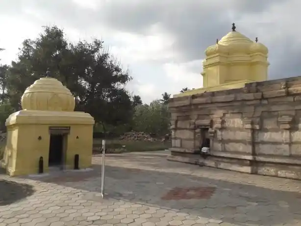 Arulmigu Pandeeswarar Temple, Karumapuram - 637302