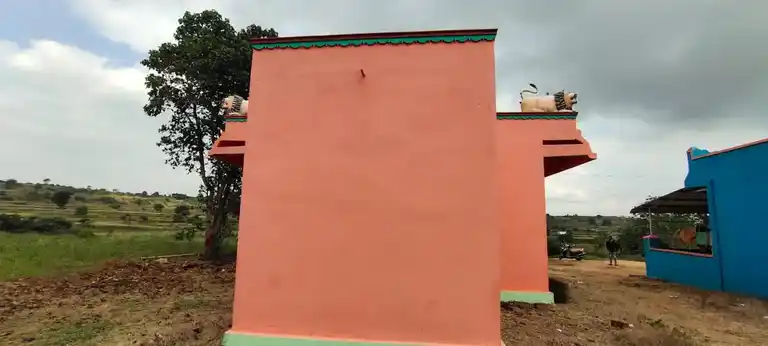 Arulmigu Pandeswaram Anjaneya Swamy Temple, Thandarai - 635107 அருள்மிகு ஆஞ்சநேயசாமி திருக்கோயில், தண்டரை - 635107, Krishnagiri - Ancient Temple Architecture and History Image 2