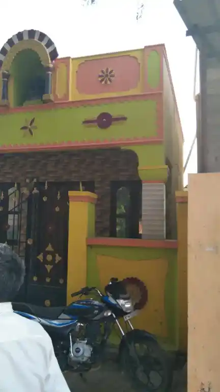 Arulmigu Pandeswaram Uthamakaragam Temple, Thandarai - 635107 அருள்மிகு பண்டேஸ்வரம் உத்தமகரகம் திருக்கோயில், தண்டரை - 635107, Krishnagiri - Ancient Temple Architecture and History Image 2