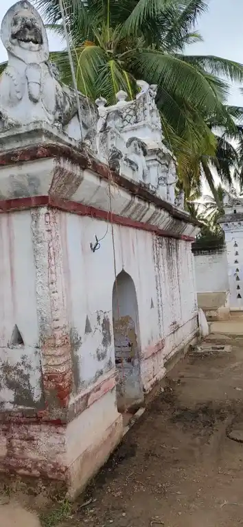 Arulmigu Papathiamman Temple, Kollakottay, Andiappanur - 635702 அருள்மிகு பாப்பாத்தியம்மன் திருக்கோயில், கொள்ளகொட்டாய், அண்டியப்பனுர் - 635702, Thirupathur - Ancient Temple Architecture and History Image 4