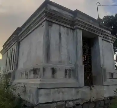 Arulmigu Papathiyamman Temple, Alamelu Rangapuram - 632009 அருள்மிகு பாப்பாத்தியம்மன் திருக்கோயில், அலமேலுரங்காபுரம் - 632009, Vellore - Ancient Temple Architecture and History Image 2