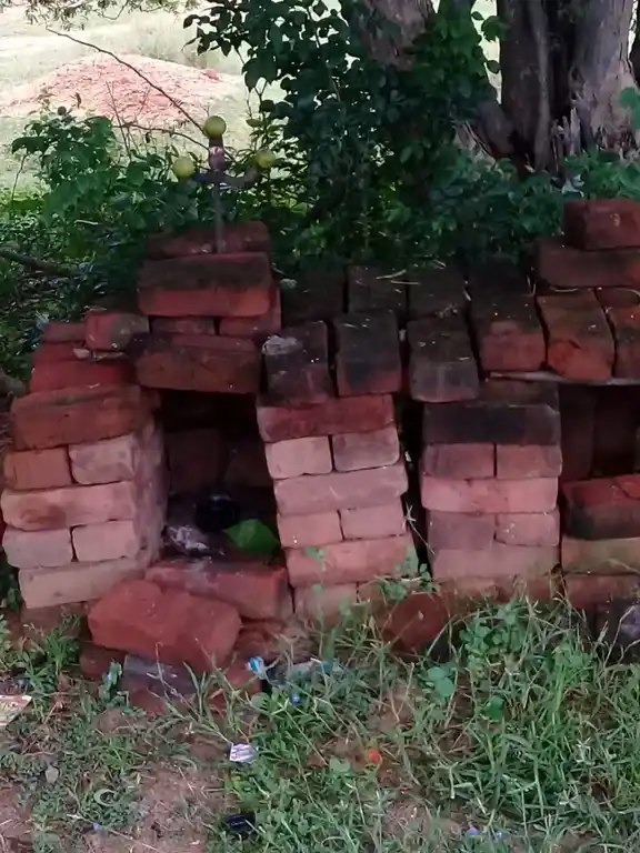 Arulmigu Paraiyan Temple, Sathampadi - 621701